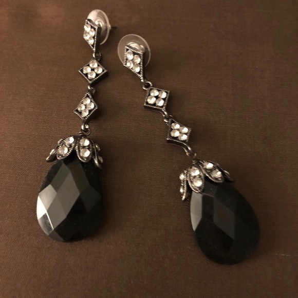 Dangle Black Earrings - 2 pairs - Picture 3 of 13